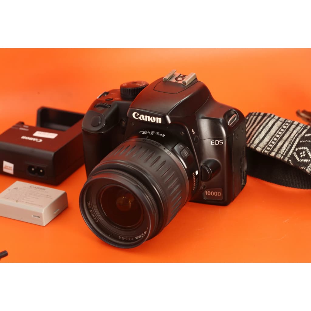 Canon EOS 1000D Kit EF-S 18-55mm Unit Only [LCD Tidak Vignet] B392 product photo from Garasi Kamera Official